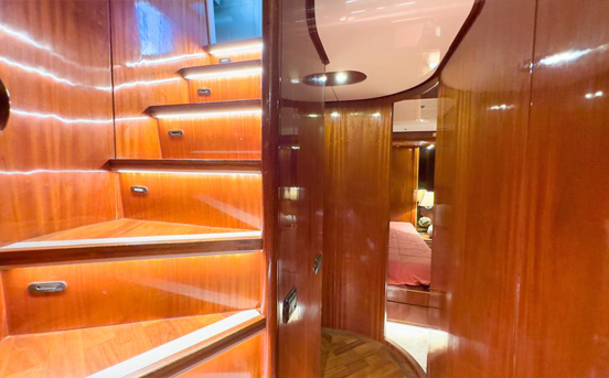 yacht photo